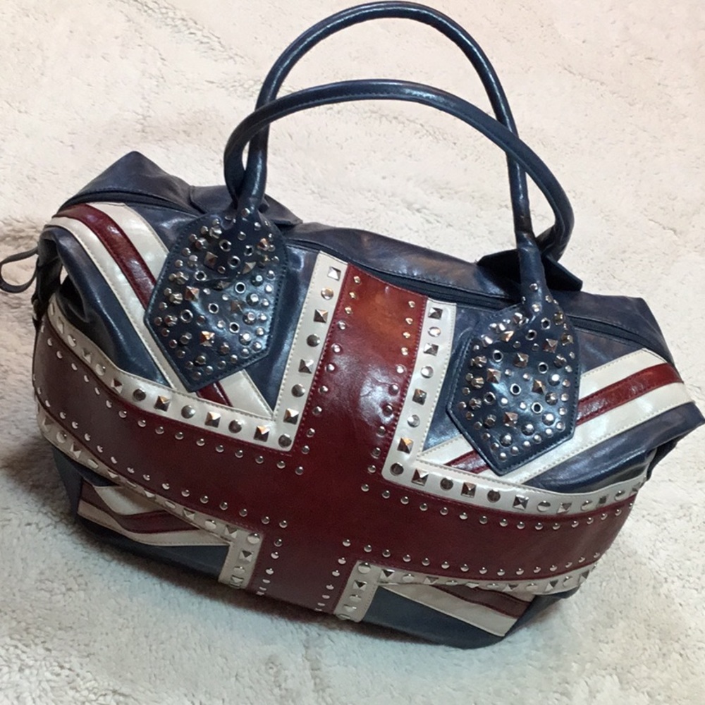 🌺🌼Host Pick🌼🌺Studded Union Jack Large Satchel